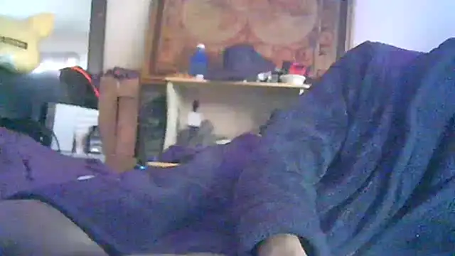 ON3YOULLN3VER_FIR3 webcam