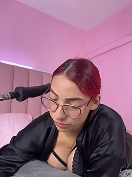 theladymonserrateshow webcam