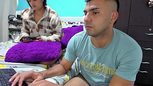 LazyandSniffer28 webcam