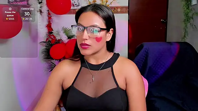 Cameroon-Diaz webcam