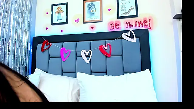 VioletaCollins webcam