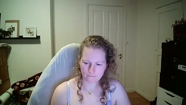 Girlnina-1995 webcam