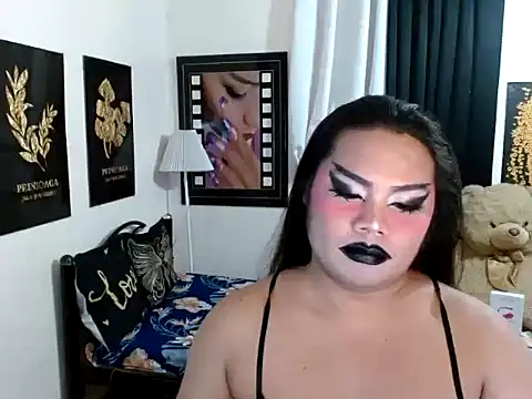 TSbrianaHugeCock webcam