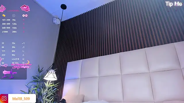 melanieklaus - MelanieKlaus's free webcam - UK Sex Cams