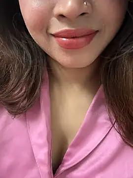 riya_sharma11 webcam