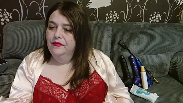 HousewifeMilf_Courtney