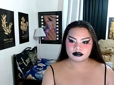 TSbrianaHugeCock webcam