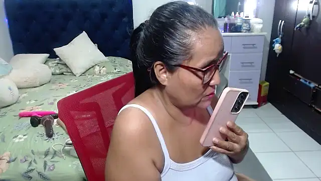 pervert_mommy_ webcam