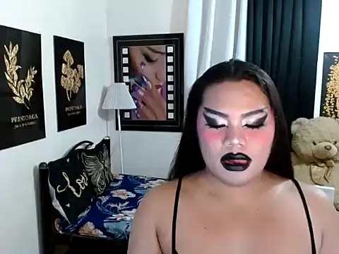 TSbrianaHugeCock webcam