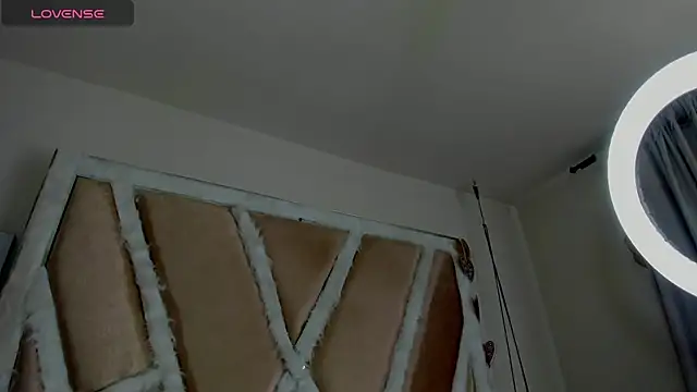 Chhloe69 webcam