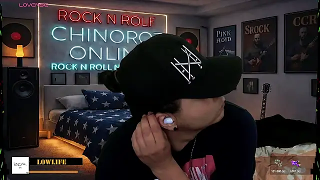 chino_roz webcam