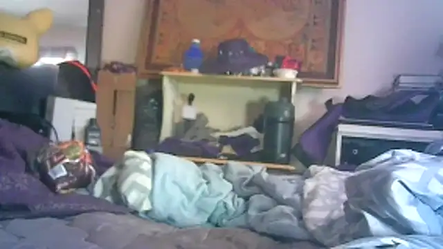 ON3YOULLN3VER_FIR3 webcam