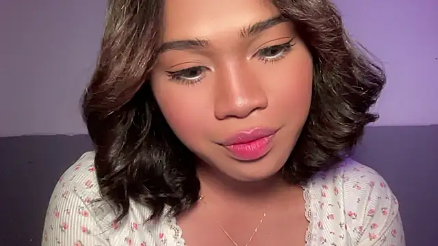 Exotic_alyssa69 webcam