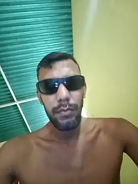 UnreadyChutzpa webcam