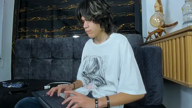 Diamond_twink webcam