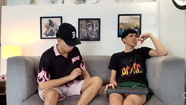 TWINKS_FRIENDS webcam