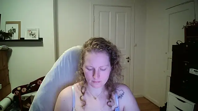 Girlnina-1995 webcam