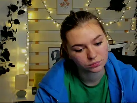 Josephine_Kiss webcam