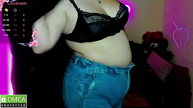 Alicia_love00 webcam