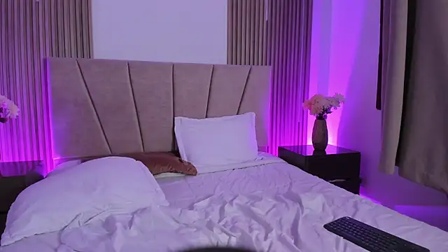 Victoria_Beaumont webcam