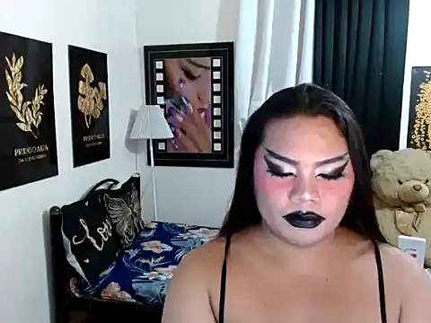TSbrianaHugeCock webcam