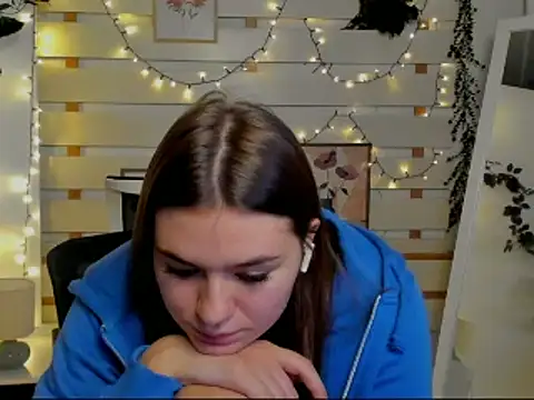 Josephine_Kiss webcam