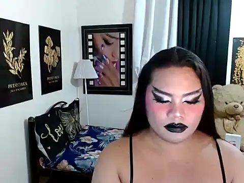 TSbrianaHugeCock webcam
