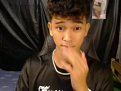 hugekenbigcock webcam