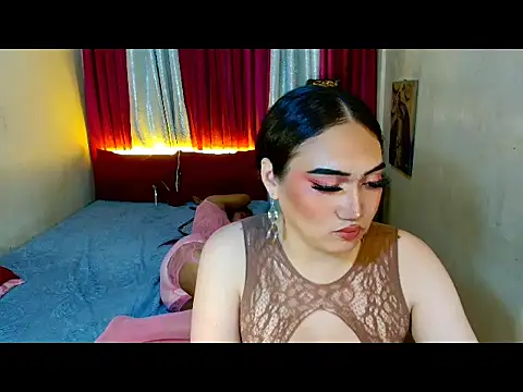 Phenomenal_Shemale webcam