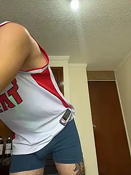 chicomalofff - ChicoMaloFfF's free webcam - UK Sex Cams