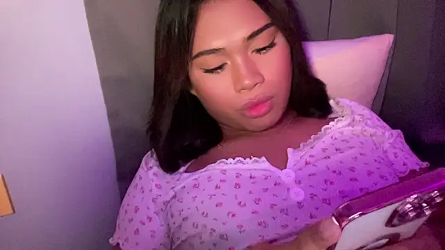 Exotic_alyssa69 webcam