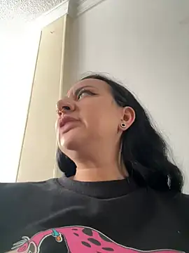 Webcam Model (Abril_Luv)  is live.Free join now!