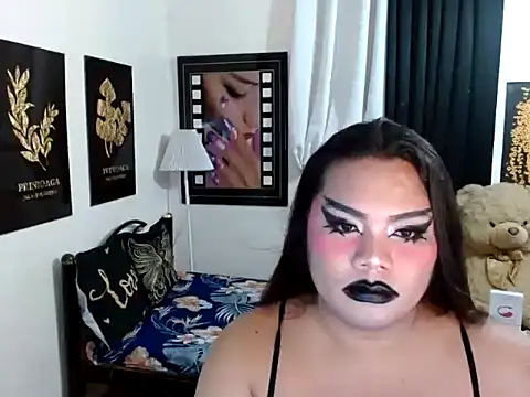 TSbrianaHugeCock webcam