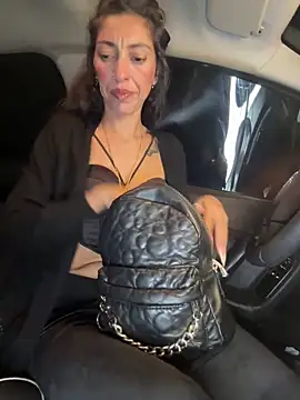 Amani_thewolf webcam