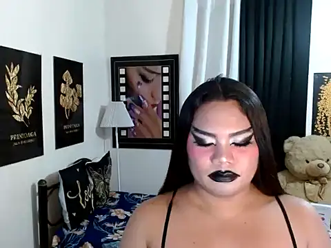 TSbrianaHugeCock webcam