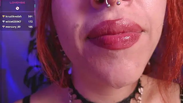 bri_von_dhara__ webcam