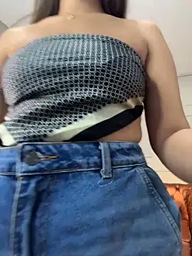 EMILIIA_RICHTER__ webcam