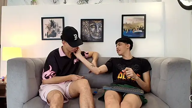 TWINKS_FRIENDS webcam