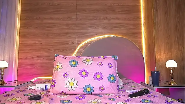 alexaa_walker webcam