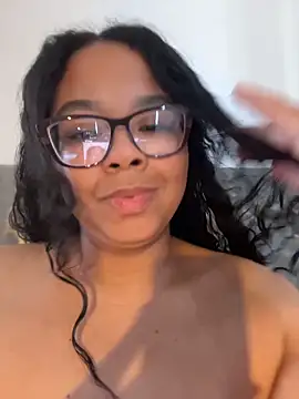 Webcam Model (XMara)  is live.Free join now!