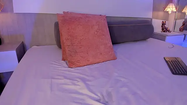 vittoria__rossi - Vittoria__rossi's free webcam - UK Sex Cams