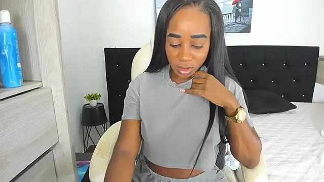 cristaaalclocks1 - Cristaaalclocks1's free webcam - UK Sex Cams