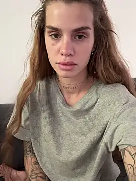 EmiliaCatalina webcam