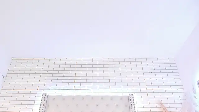 aurora_collinss_ webcam