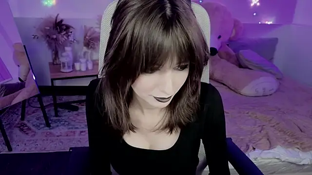 CrystallBloom webcam