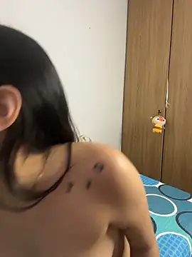 Webcam Model (CatadeLuca)  is live.Free join now!