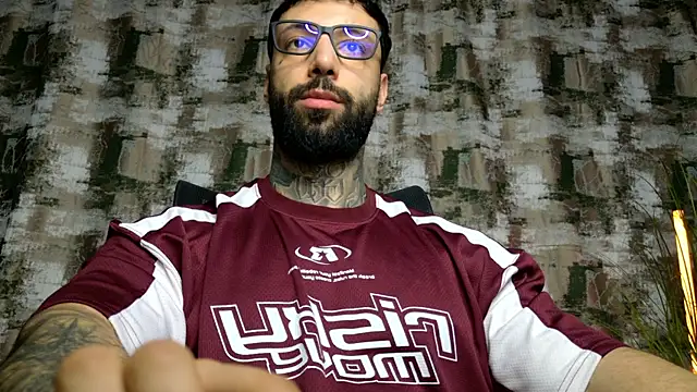 MasculineGuy99 webcam