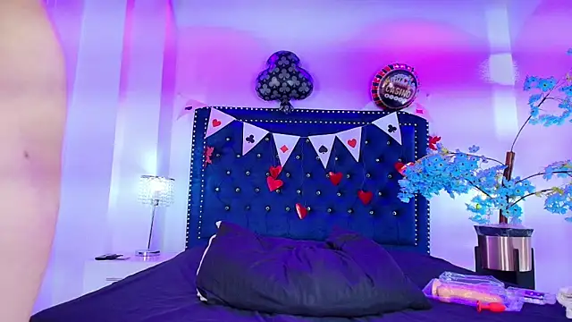 velora_nigth - Velora_nigth's free webcam