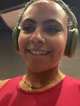 Chloe_Leaozinho webcam