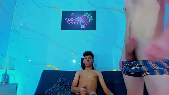 Spicy_guys webcam